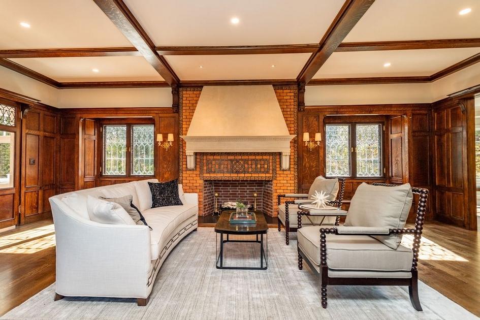 152 Suffolk Road Chestnut Hill Newton